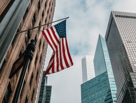 S&P Ekes Out ATH and Rises for Third Consecutive Week