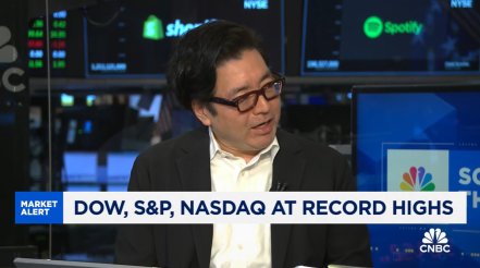 Video: Outlook for energy stocks isn’t as good as people might expect under Trump: Fundstrat’s Tom Lee